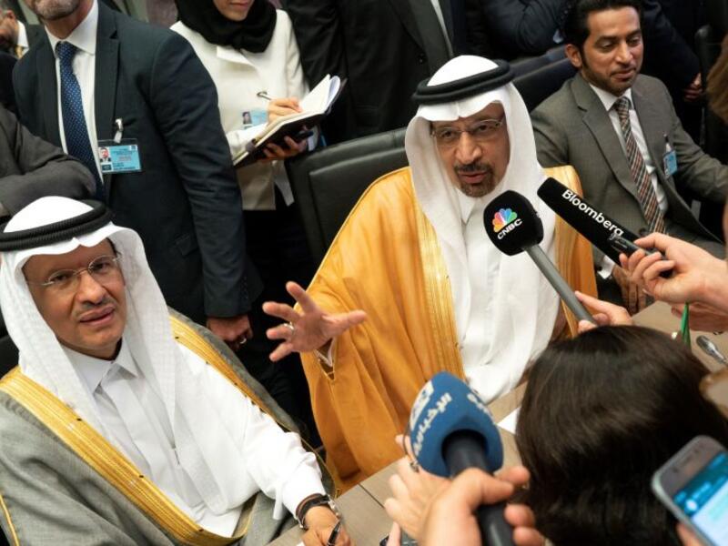 الأمير عبدالعزيز بن سلمان، أول وزير للطاقة من الأسرة الحاكمة ، حيث تولى وزارة الطاقة منذ إنشائها في عام 1960، 5 وزراء، لم يكن أي واحد منهم من الأسرة الحاكمة على الإطلاق.