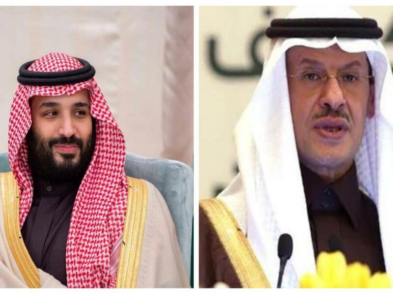 يعد الأمير عبدالعزيز شقيق للأمراء، أحمد وسلطان، وفيصل وفهد، وكذلك أخ غير شقيق لولي العهد الأمير محمد بن سلمان، والأمير خالد والأمير نايف، والأمير بندر.