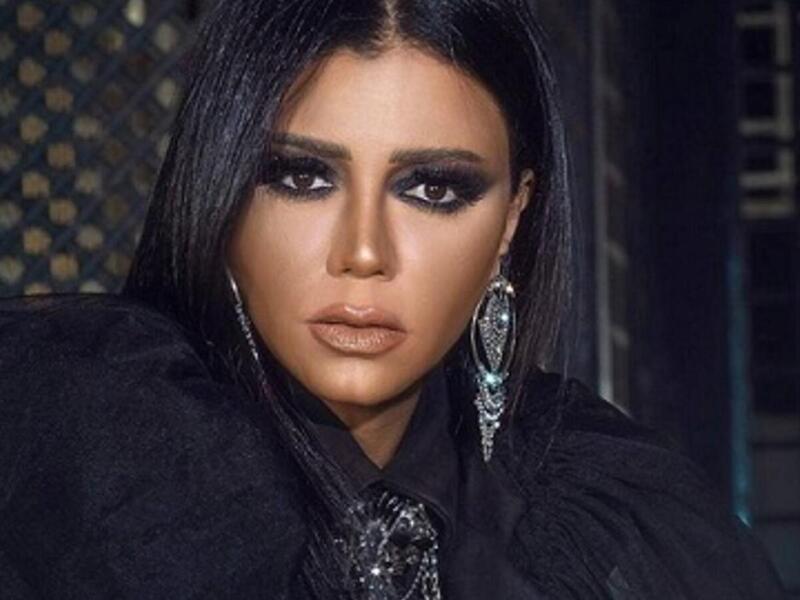 رانيا يوسف: كشفت عن تعرضها للتحرش خلال استضافتها ببرنامج "أنا وأنا" مع الإعلامية سمر يسري، وقالت: "إنها تعرضت للتحرش في مكان عام، ولم تتمكن من الإمساك بالمتحرش لازدحام المكان، وطالبت الدولة باتخاذ إجراءات وحكم رادع وسريع ضد المتحرشين".