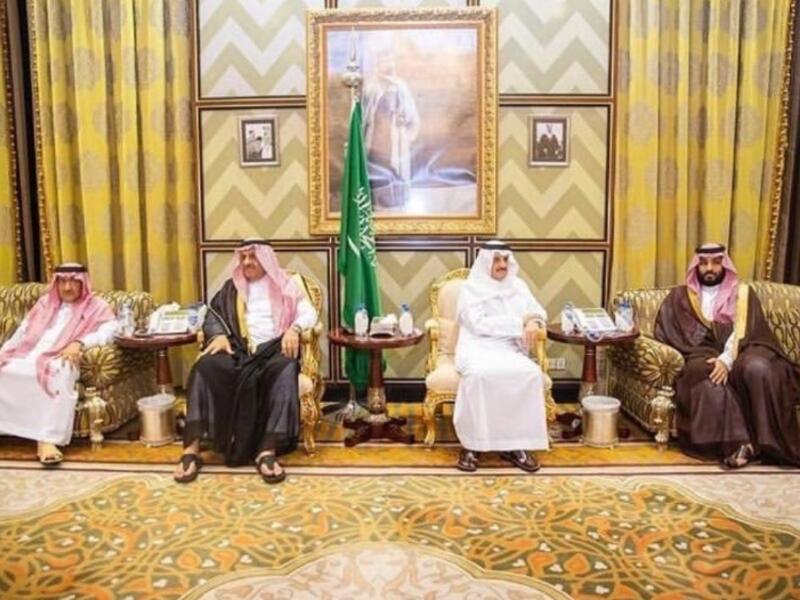 محمد ابن سلمان يعزي محمد بن نايف بوفاة والدته