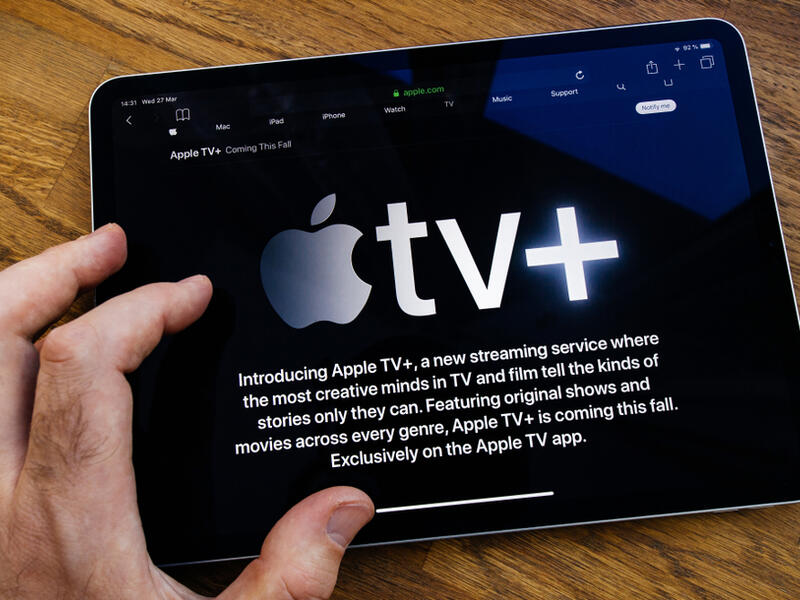 تواصل التكنولوجيا الرائدة جهودها لتنويع اعتمادها على جهاز iPhone الرائد