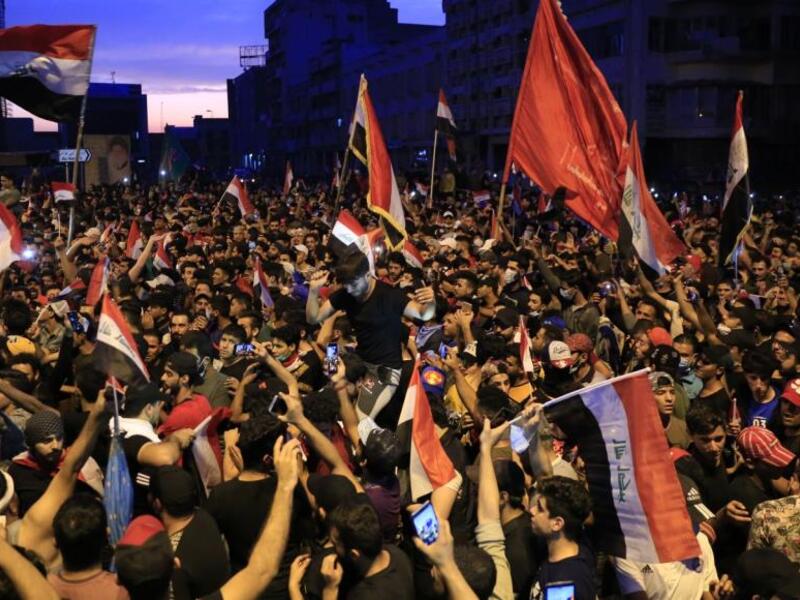 الصراع بين فصائل مسلحة تسبب بحرق وتدمير نحو 88 مقرا حزبيا وحكوميا وخاصا