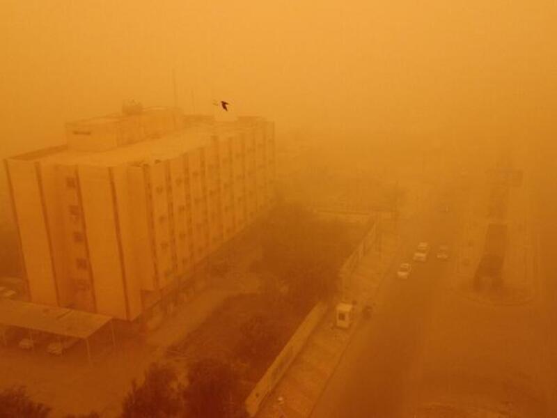 Severe Sandstorms Suffocate Iraq