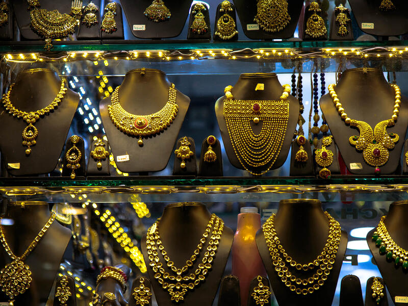 Large crowds of shoppers were seen thronging into gold shops in Dubai.
