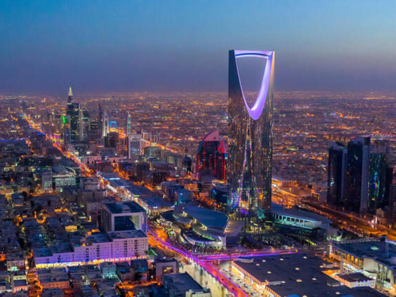Saudi Arabia Mulling Implementing 4-Day Work Week System