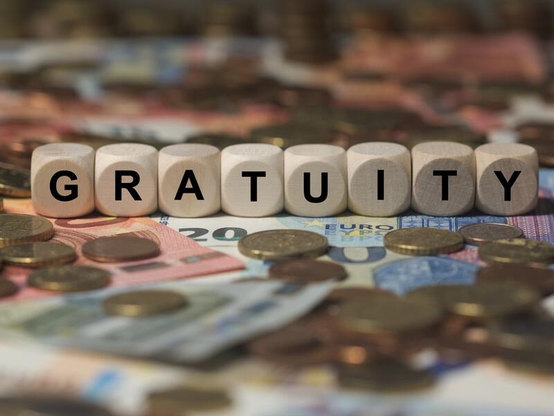 Gratuity in UAE: How to Calculate It in 2022