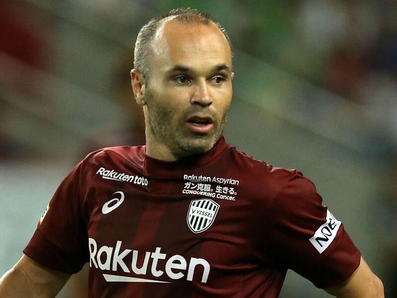 لاعب الوسط الإسباني أندريس إنييستا