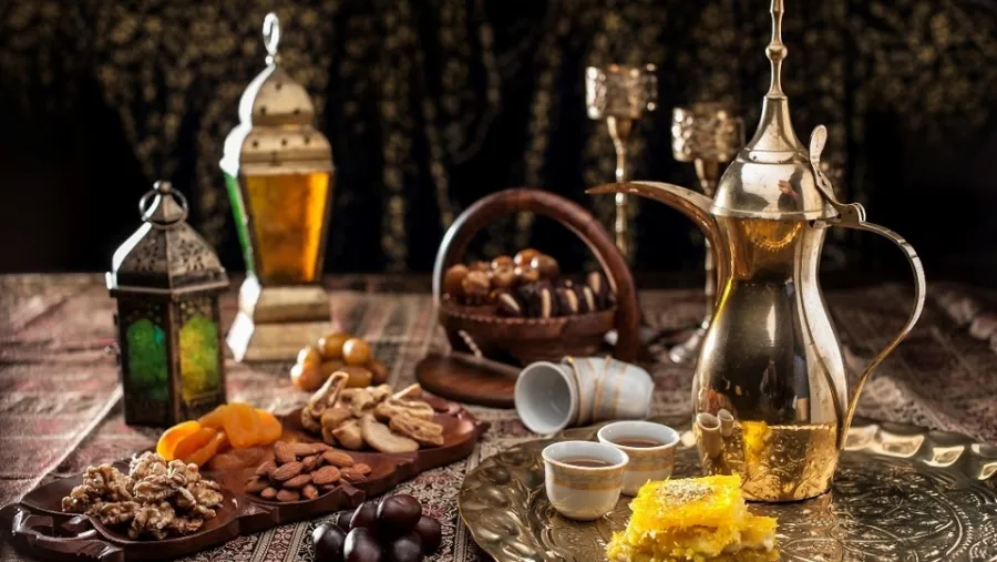 يقدم مطعم ليمون بيبر مائدةَ إفطارٍ شاملة تضم ما لذ وطاب من المأكولات المحلية والعالمية والمرطبات الرمضانية الزكية 