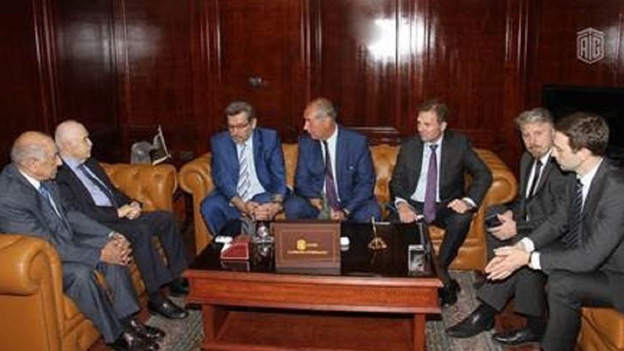 خلال الحدث