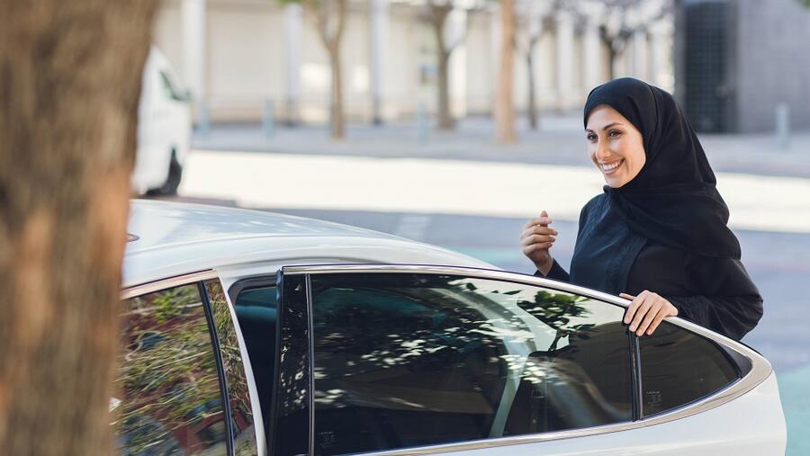 بالنسبة لشركاء أوبر السائقين، فإن الاحترام هو الأكثر أهمية، فسيارتهم هي مكان عملهم، وعلى الرغم من أن الغالبية العظمى من تعاملاتهم مع الركاب تسير بسلاسة، فهناك قلّة قليلة قد لا تبادلهم الاحترام المتوقع. 