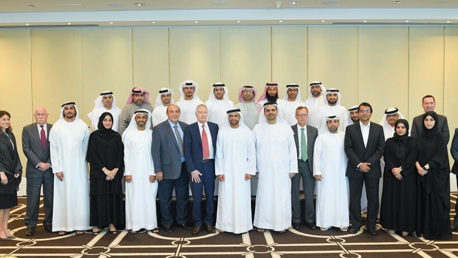 حديد الإمارات تحتفل بتخريج 40 مواطناً من برنامجيها التدريبيين "قادة المستقبل" و"مسار"