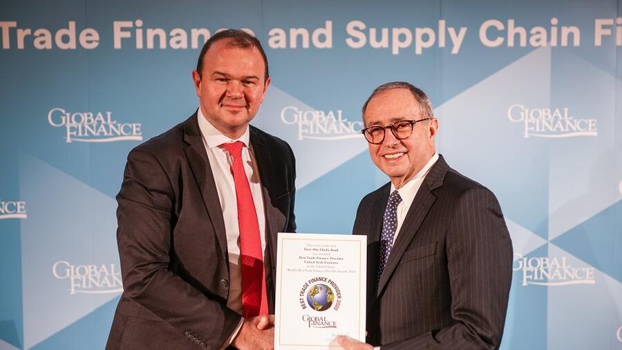 بنك أبوظبي الأول يحصد جائزة "أفضل مزود لخدمات التمويل التجاري في الإمارات"