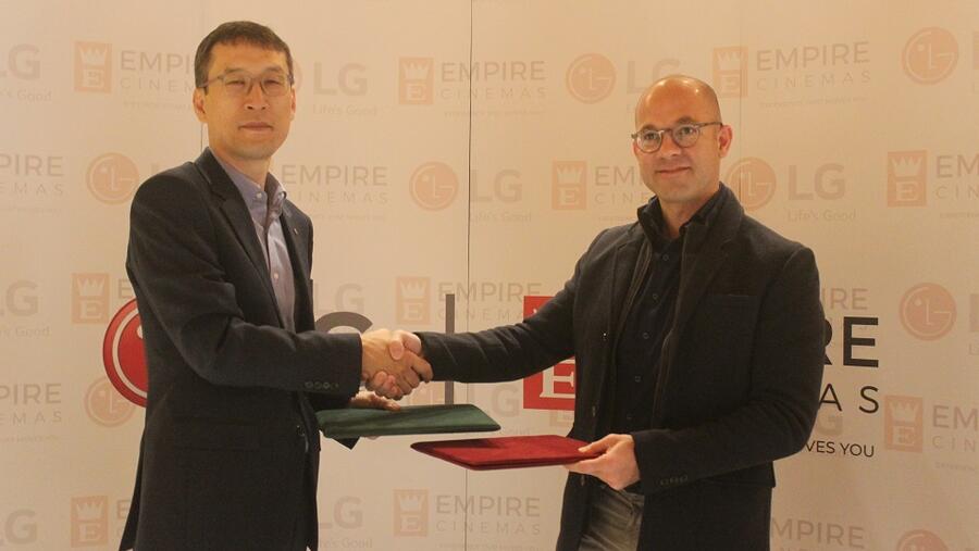 ال جي و امباير سينما توقعان اتفاقية لتعزيز الحلول الرقمية  