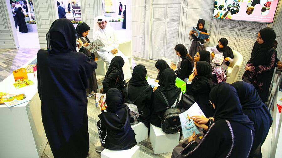 مكتبة قطر الوطنية وجهة عشاق الكتب من جميع الأعمار في معرض الدوحة الدولي للكتاب