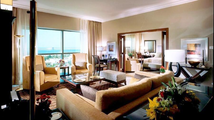 فندق شيراتون الخالدية يختار برولوجيك فيرست للإستفادة من التميز التشغيلي