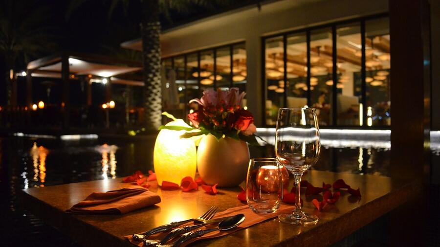 أمسيات خاصة وجوائز قيمة للاحتفال بعيد الحب في منتجع سانت ريجيس السعديات