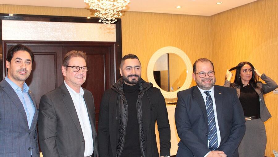 فندق ومركز مؤتمرات ميلينيوم الكويت يستضيف تامر حسني