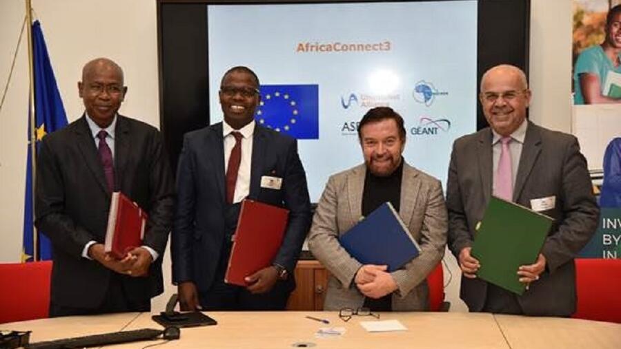 أبوغزاله: مشروع الربط الافريقي الثالث يقدم خدمات إنترنت عالية السعة للبحث والتعليم في إفريقيا