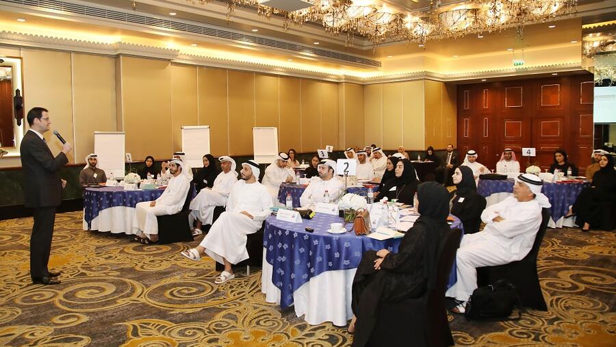 مجموعة الإمارات وجنرال إلكتريك للطيران تطلقان برنامجاً لتطوير القادة