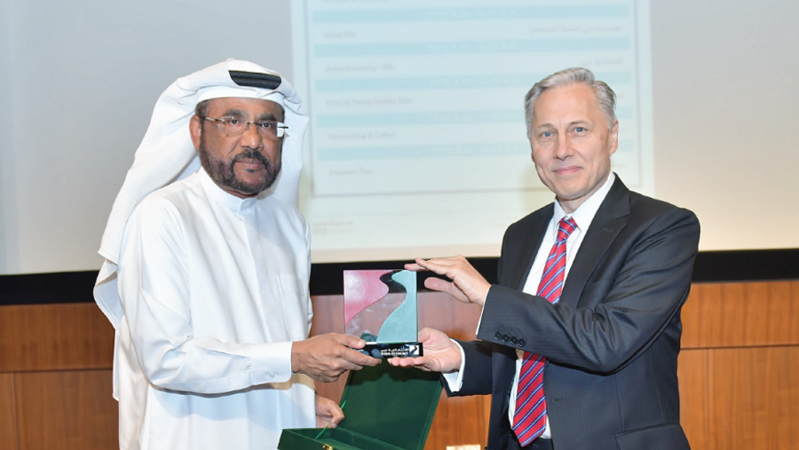 دبي لتنمية الاستثمار تطلع وفدًا من المستثمرين الدنمركيين على الخصائص الاستثمارية الفريدة لإمارة دبي