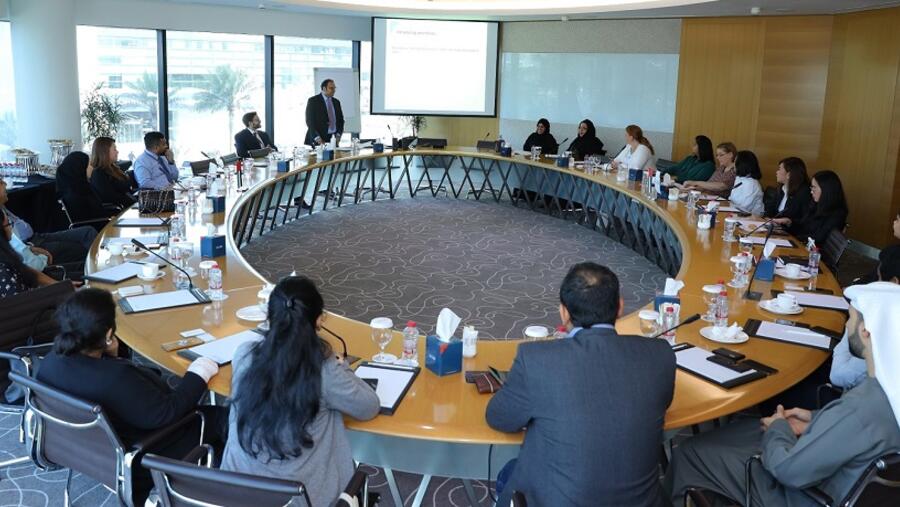 غرفة دبي تنظم دورة تدريبية للتعريف بمتطلبات ومعايير التقديم لعلامتها للمسؤولية الاجتماعية للمؤسسات