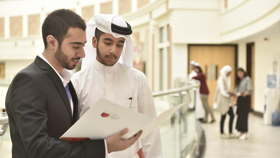 مؤسسة المبرة الخليفية تعلن عن فتح باب التسجيل في برنامج رايات للمنح الدراسية لعام 2021-2020