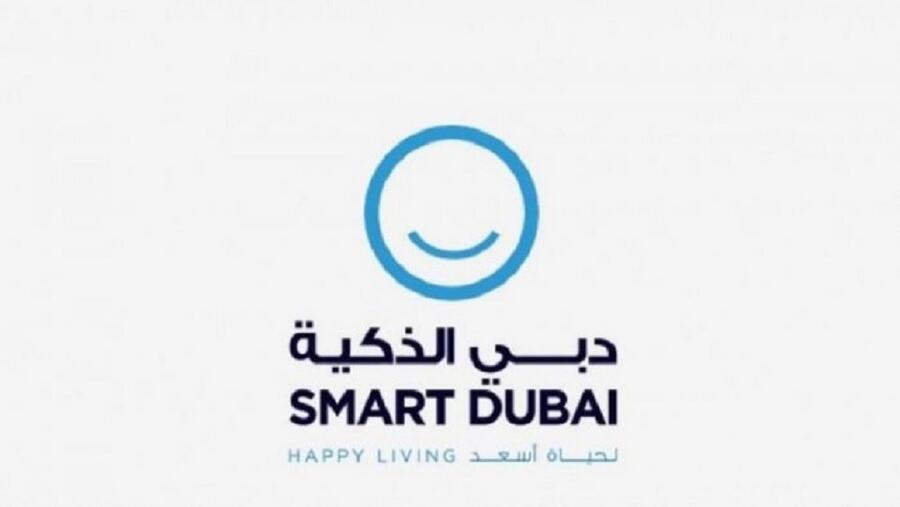 يمكن للجميع الاستفادة من خدمات تطبيق "دبي الآن" الذكي التي يمكن إجراؤها من المنزل، بشكل يجنب الفرد التواصل المباشر مع الأشخاص والأوراق والنقود وأجهزة الدفع.