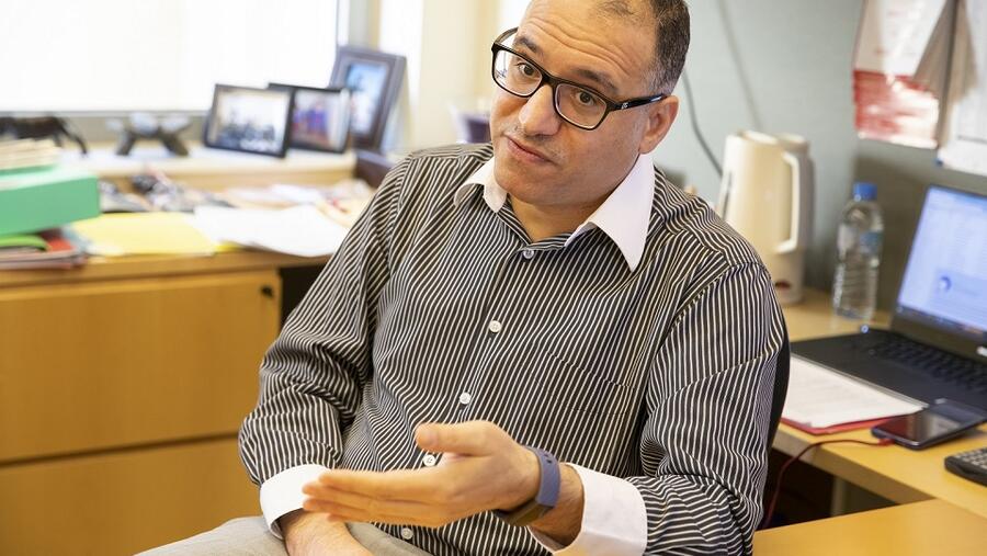 خبير صحي بمؤسسة قطر: يمكن التصدّي لفيروس كورونا (كوفيد-19) من خلال التعاون والمسؤولية المجتمعية