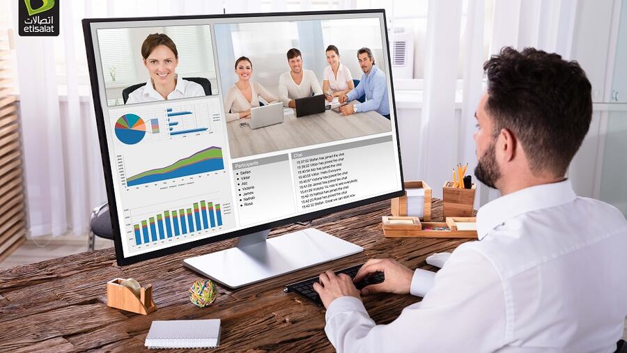 تهدف "اتصالات" من خلال ذلك إلى دعم استمرارية قطاع الأعمال والمؤسسات بتوفير منصة رقمية آمنة للتواصل الافتراضي تتيح عقد الاجتماعات المرئية وغير المرئية عبر أي شبكة في الدولة ومن أي مكان.