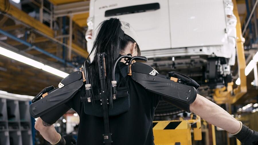 الهندسة البشرية والتكنولوجيا تتيحان للبشر والروبوتات على حد سواء توظيف نقاط قوتهما