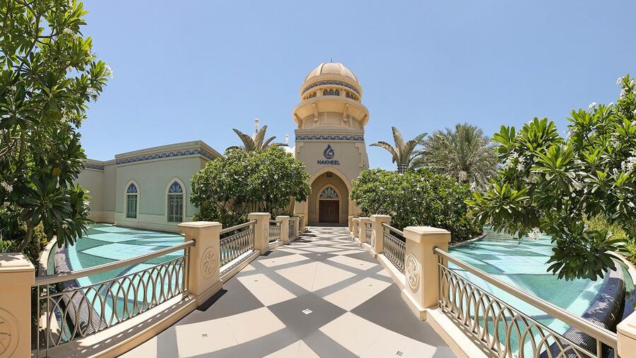 تهدف حزمة المساعدات الاقتصادية التي أعلنتها "نخيل" للمساعدة في تقليل الأعباء المالية التي تواجهها الشركات والأفراد في ظل التحديات العالمية الحالية.