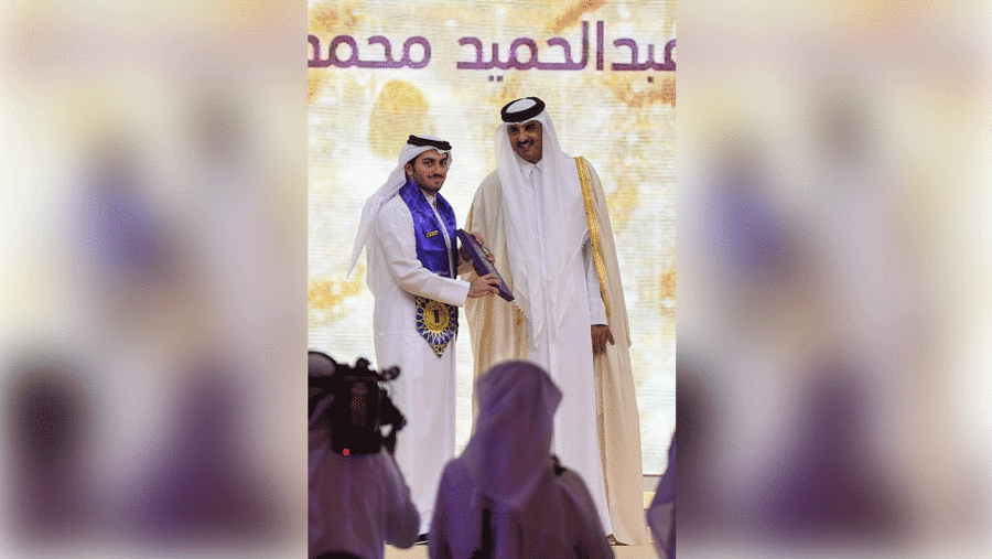 خريج جورجتاون يفوز بالجائزة البلاتينية للتميز في التعليم 