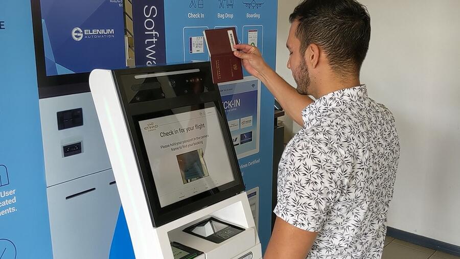 تقنيات "من دون استخدام اليدين"، للتقليل من احتمال انتقال الفيروسات والكشف اعن الأعراض الأولى من فيروس كورونا.