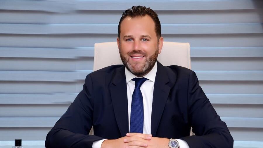 المسعود للإطارات والبطاريات والملحقات يقدم خدمات مجانية للأطباء والعاملين في القطاع الصحي في دولة الإمارات