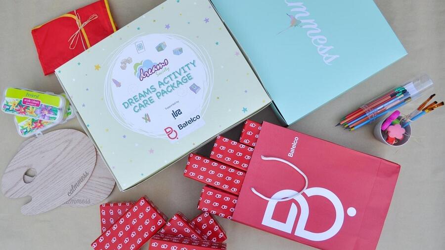 بتلكو تدعم مبادرة "صندوق الأحلام" بتقديم أجهزة ذكية إلى أطفال الجمعية