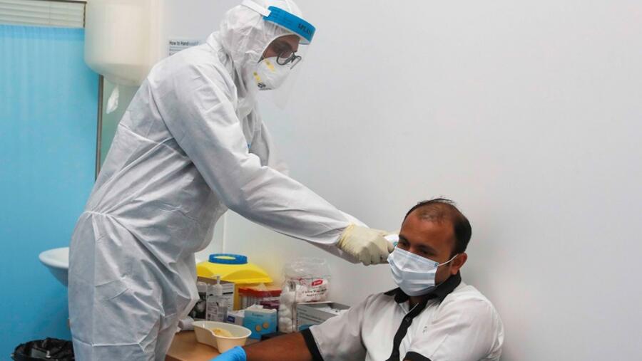 مجموعة اينوك تطبّق اجراءات صارمة للفحص والتعقيم  في سكنها العمالي