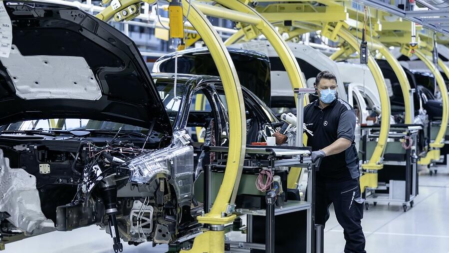 الاتفاق مع مجلس الأعمال على اتخاذ حزمة واسعة من التدابير لمواجهة تفشي العدوى