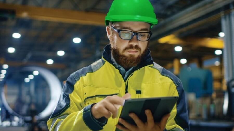 "شنايدر إلكتريك" توفّر خدمات الصيانة والدعم التقني عبر الإنترنت مجاناً للمؤسسات في الامارات