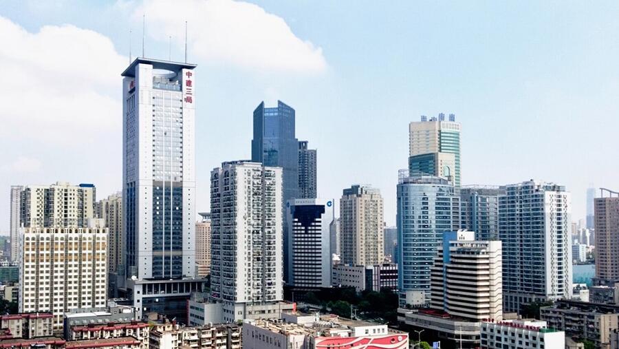 تم استدعاء فريق عمل إريكسون في مقاطعة هوبي الصينية، في أوائل يناير 2020 تخطيطاً للاستجابة لأزمة تفشي فايروس كورونا في المقاطعة.