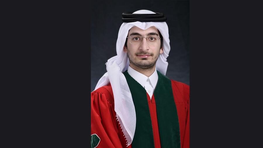 خريج الطب من مؤسسة قطر يؤكد على المسؤولية الكبيرة التي يلقيها (كوفيد- 19) على عاتق متخصصي الرعاية الصحية الجدد