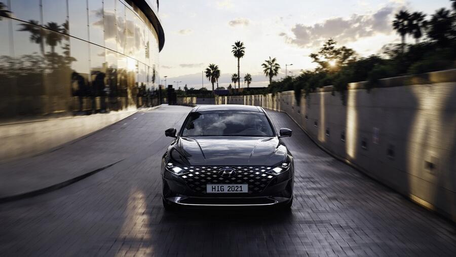 هيونداي أزيرا بحلة جديد تماماً في الأسواق الخليجية 