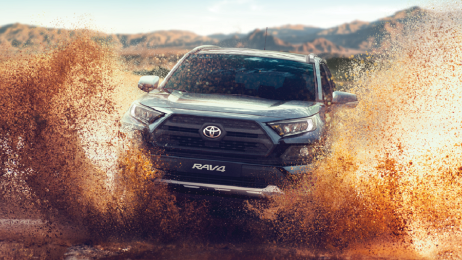 اشترِ سيارة تويوتا هذا الشهر دون أن تدفع شيئاً حتى عام 2021  مع مهرجان الفطيم تويوتا للسيارات 