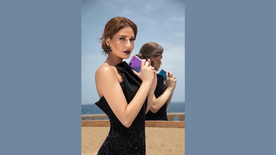 تعاون يجمع شركة سامسونج إلكترونيكس المشرق العربي بالنجمة العربية سيرين عبد النور