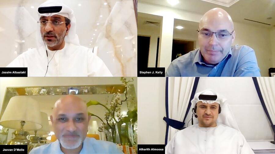 حديث الخبراء يسلط الضوء على رسوم الخدمات العقارية 