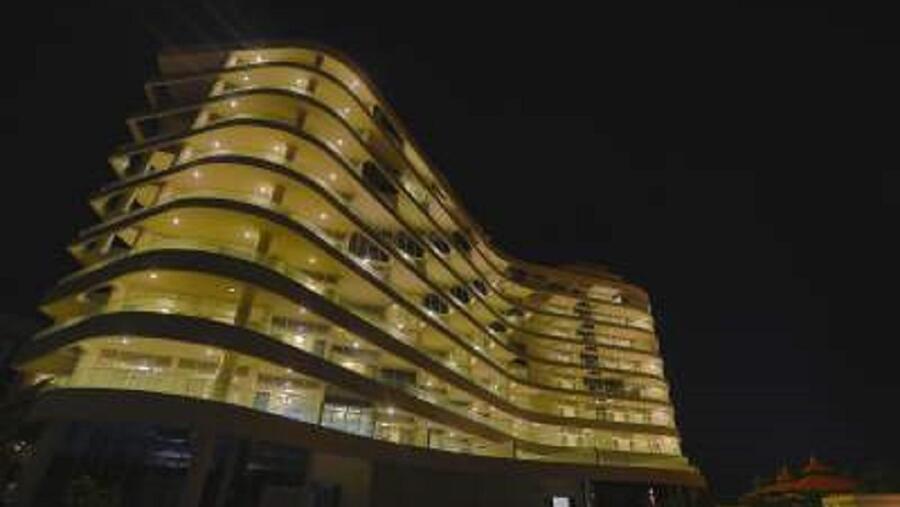 عزيزي للتطوير العقاري تنجز 94% من مشروعها "مينا"