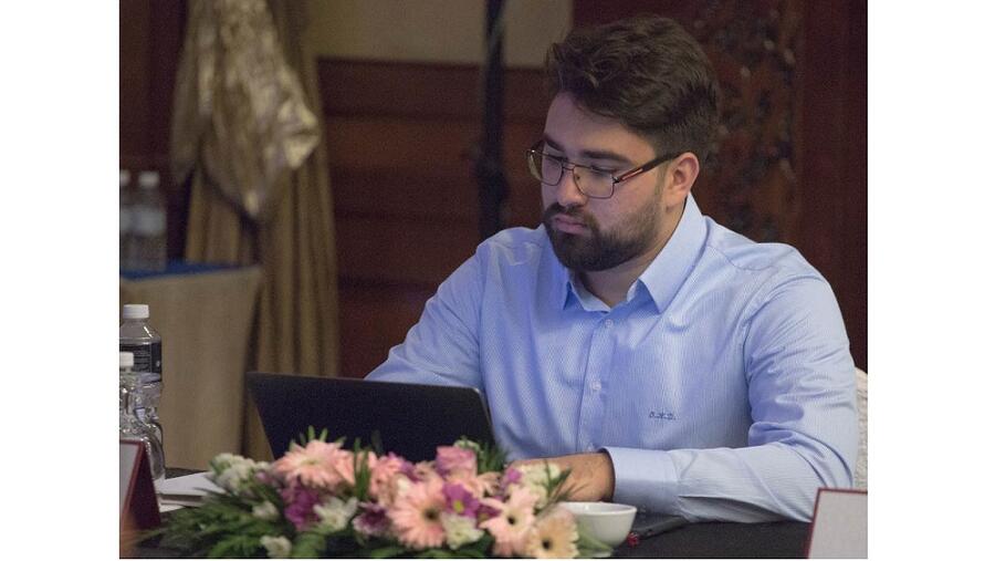 خريج جورجتاون يطبق ماتعلمه بمؤسسة قطر في مشروع الأمم المتحدة للبيانات الإنسانية لوباء كوفيد-19  