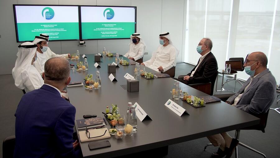 "الاقتصاد" تبحث مع "مجموعة تجار التجزئة بدبي" فرص النمو المستقبلية