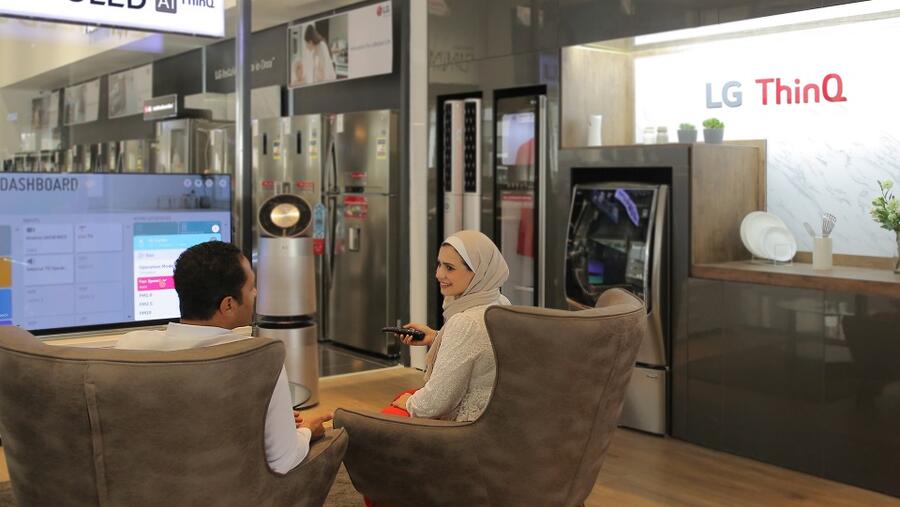 LG and Jumbo Electronics Launch MEGA Promotion in Qatar