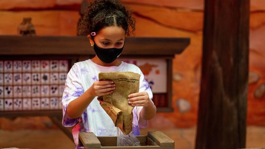 Mine for Your Very Own Gemstones at Warner Bros. World Abu Dhabi’s Dynamite Gulch Mining Co. 