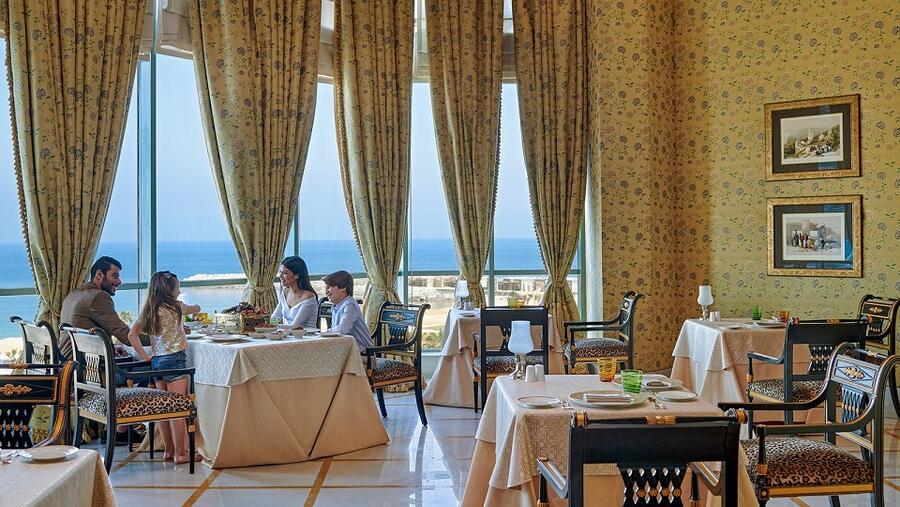 Discover Top Dining Experiences To Enjoy While Staying at Four Seasons Hotel Alexandria This Winter